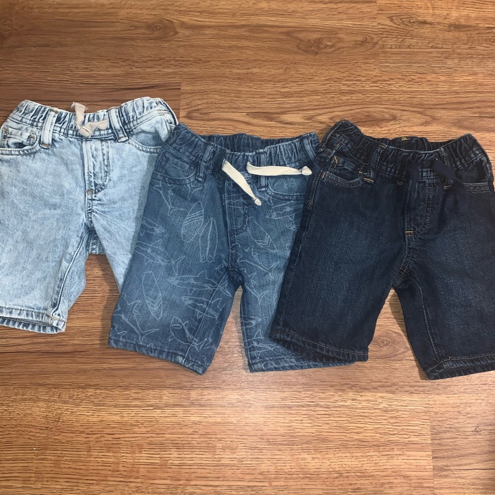 3 Pair of denim Gap shorts